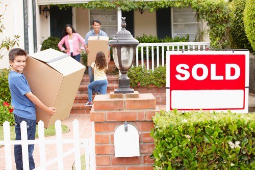 Careful packing for fragile items during home moves in Woodgreen